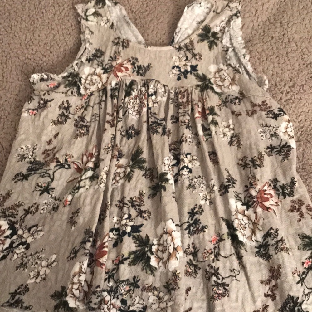 Top - Picture 2 of 3